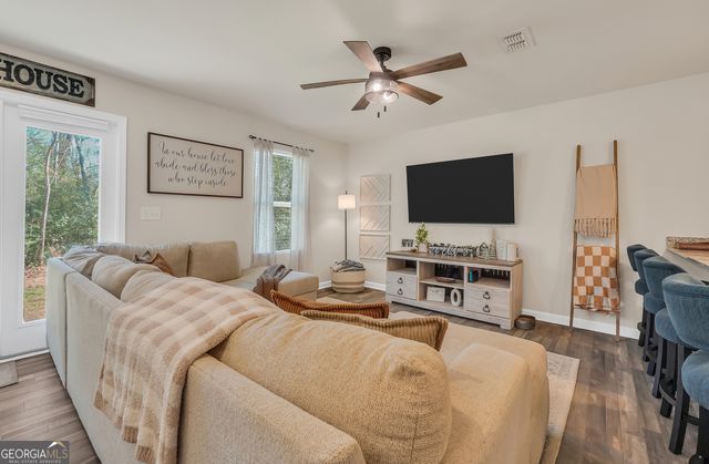 135 Catalpa Road, Milner, GA 30257