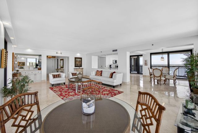 5380 N Ocean Drive 24j, Singer Island, FL 33404