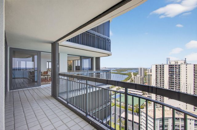 5380 N Ocean Drive 24j, Singer Island, FL 33404