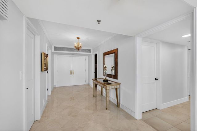 5380 N Ocean Drive 24j, Singer Island, FL 33404