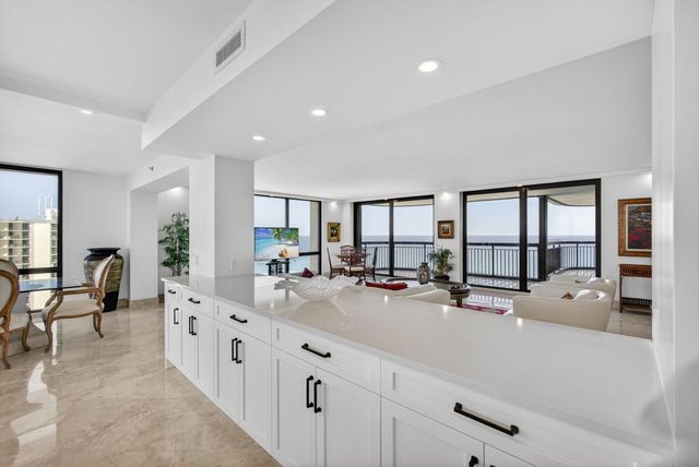 5380 N Ocean Drive 24j, Singer Island, FL 33404