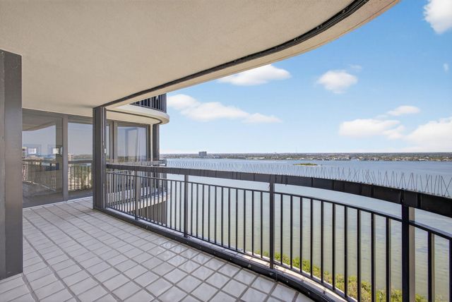 5380 N Ocean Drive 24j, Singer Island, FL 33404