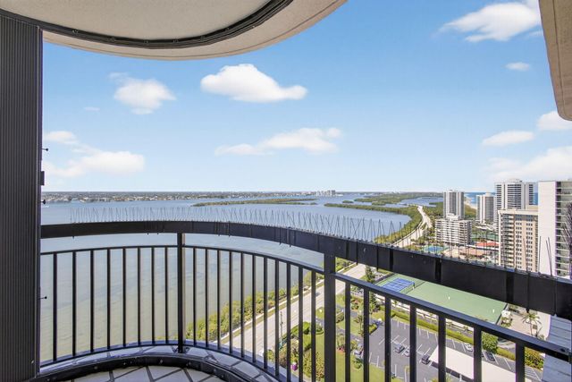 5380 N Ocean Drive 24j, Singer Island, FL 33404