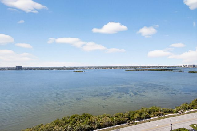 5380 N Ocean Drive 24j, Singer Island, FL 33404