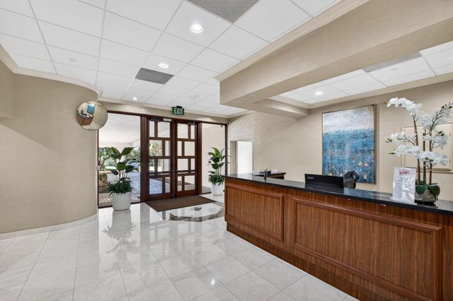 5380 N Ocean Drive 24j, Singer Island, FL 33404