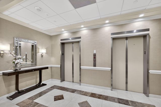 5380 N Ocean Drive 24j, Singer Island, FL 33404