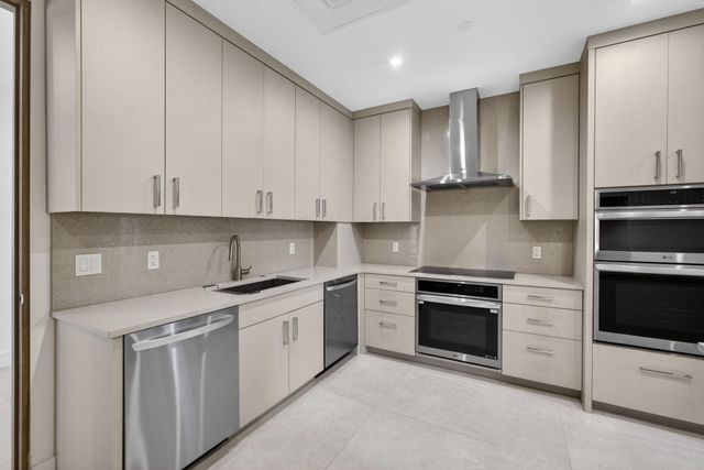 5380 N Ocean Drive 24j, Singer Island, FL 33404