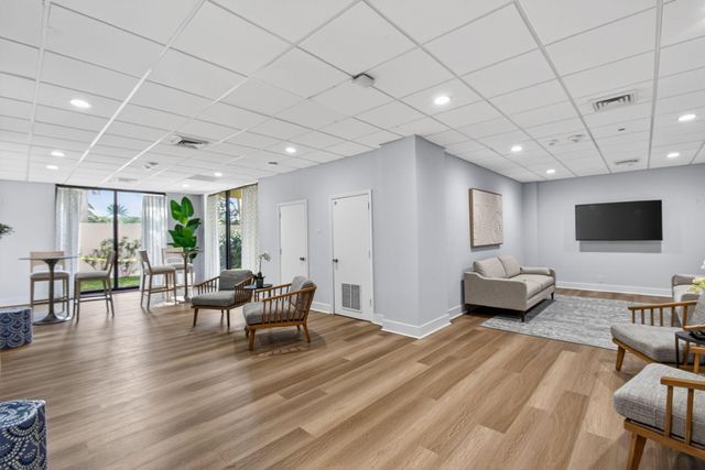 5380 N Ocean Drive 24j, Singer Island, FL 33404