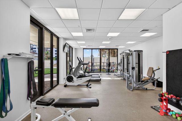 5380 N Ocean Drive 24j, Singer Island, FL 33404