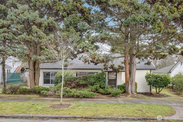 15548 9th Avenue NE, Shoreline, WA 98155