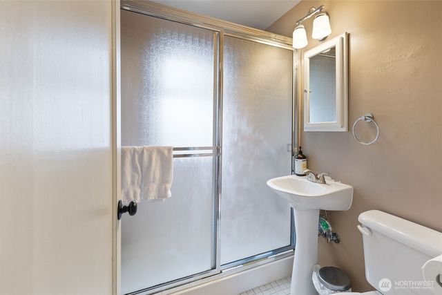 15548 9th Avenue NE, Shoreline, WA 98155