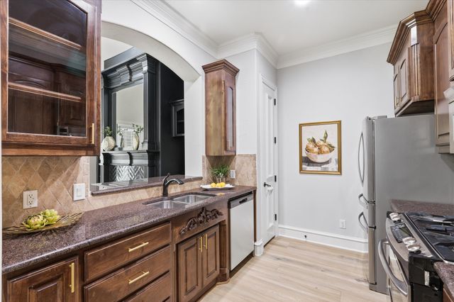 748 Rockingham Drive, Irving, TX 75063
