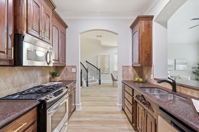 748 Rockingham Drive, Irving, TX 75063
