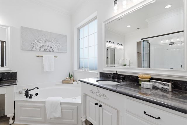 748 Rockingham Drive, Irving, TX 75063