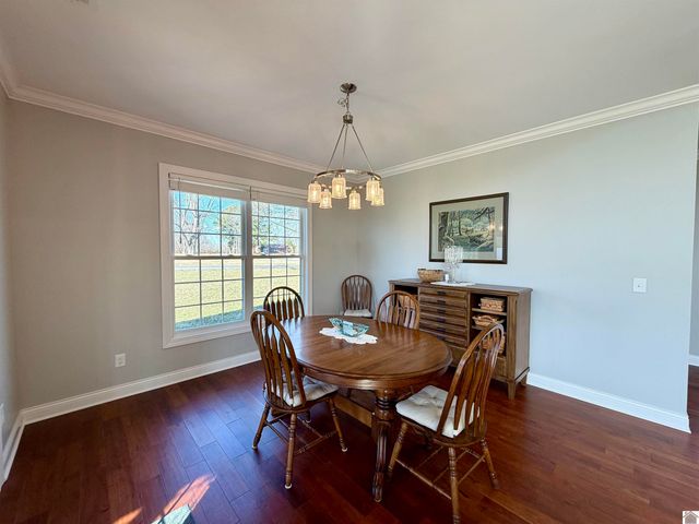 154 Westhaven, Paducah, KY 42001