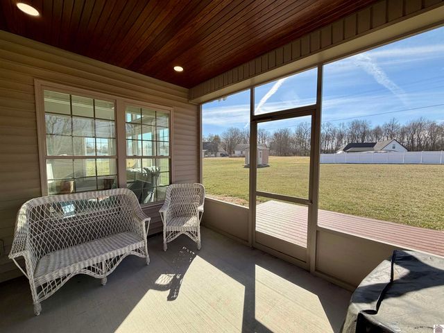 154 Westhaven, Paducah, KY 42001