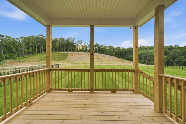888 Joe Miller Dr, Hendersonville, TN 37075