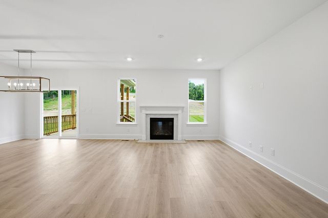 888 Joe Miller Dr, Hendersonville, TN 37075