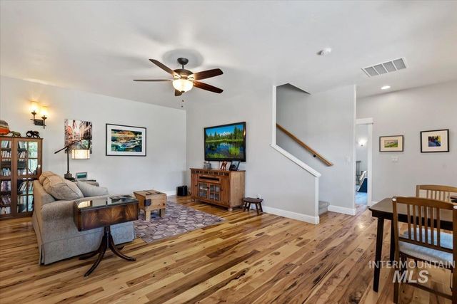 5410 W Beacon Light Rd, Eagle, ID 83616