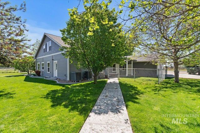 5410 W Beacon Light Rd, Eagle, ID 83616