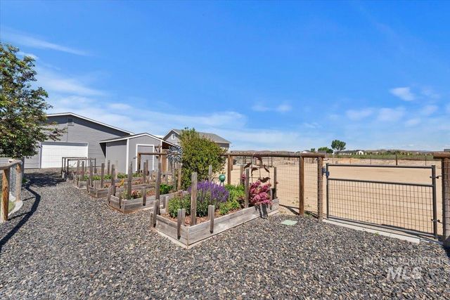 5410 W Beacon Light Rd, Eagle, ID 83616