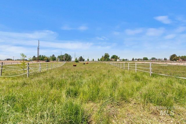 5410 W Beacon Light Rd, Eagle, ID 83616