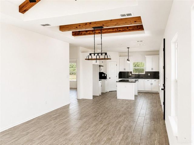 406 W Kohala Avenue, Mission, TX 78573