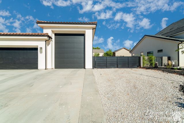 3169 S PECOS DR, Washington, UT 84780