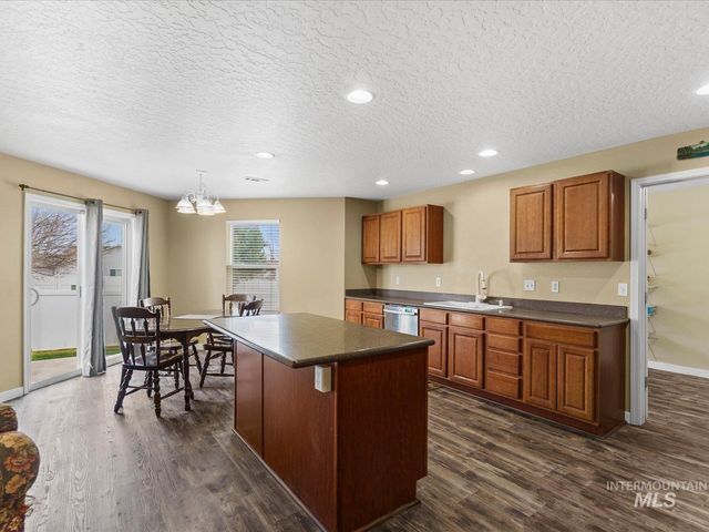 190 W Tehuti Ct., Kuna, ID 83634