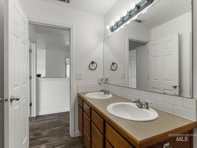 190 W Tehuti Ct., Kuna, ID 83634