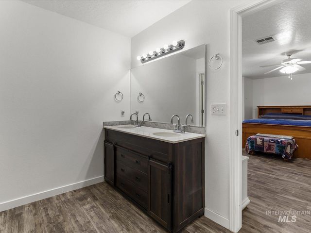 190 W Tehuti Ct., Kuna, ID 83634