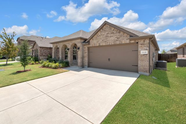 11120 Ranchera Drive, Aubrey, TX 76227