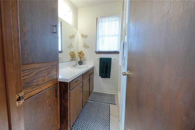 507 South Street, Schulenburg, TX 78956