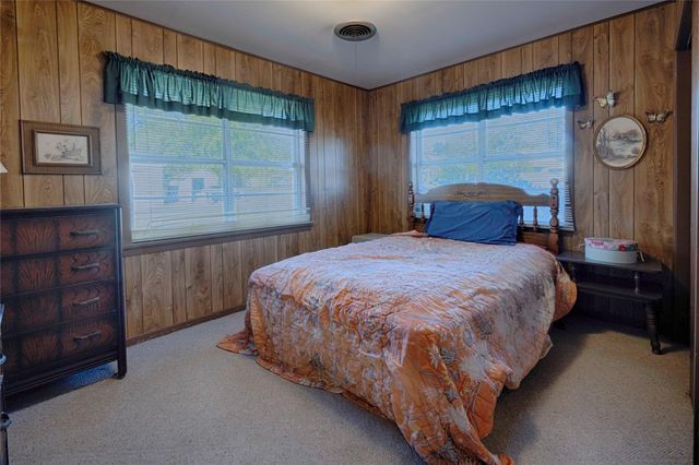 507 South Street, Schulenburg, TX 78956