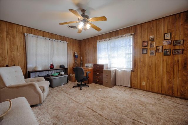 507 South Street, Schulenburg, TX 78956