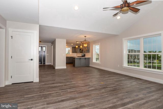 3 LANTERN CT, Carlisle, PA 17013