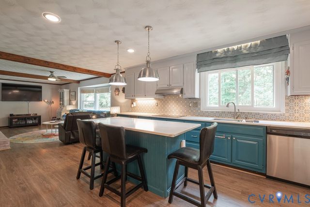 24601 Pear Orchard Rd, Moseley, VA 23120
