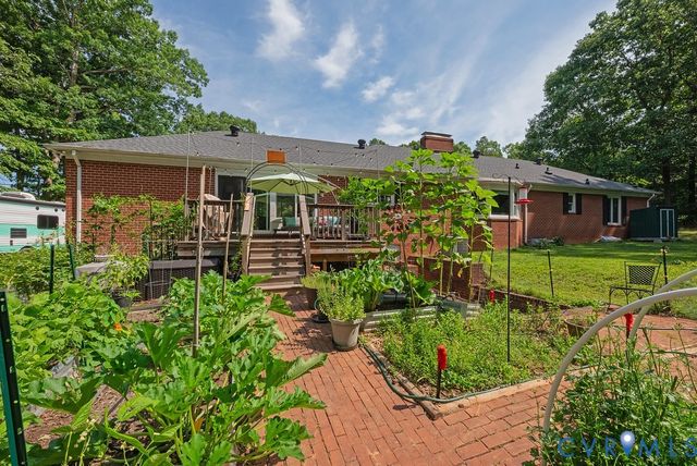 24601 Pear Orchard Rd, Moseley, VA 23120