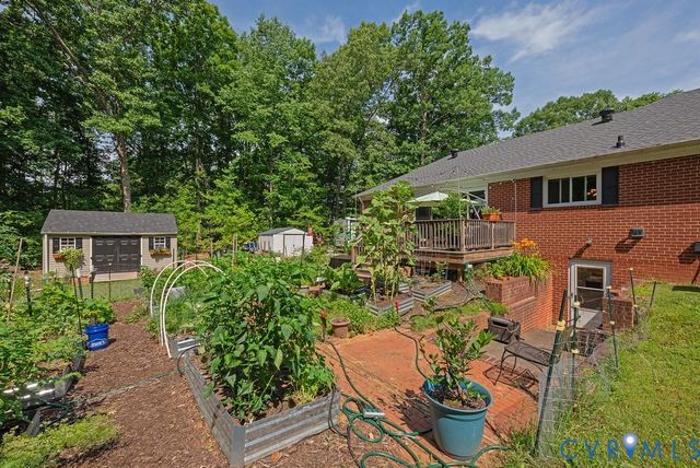 24601 Pear Orchard Rd, Moseley, VA 23120