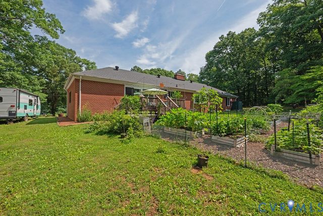 24601 Pear Orchard Rd, Moseley, VA 23120