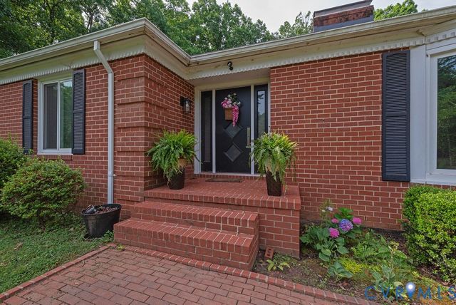 24601 Pear Orchard Rd, Moseley, VA 23120