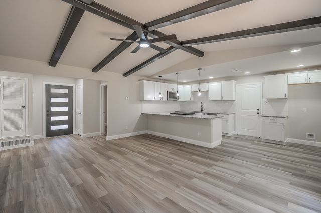 1006 N Ector Drive, Euless, TX 76039