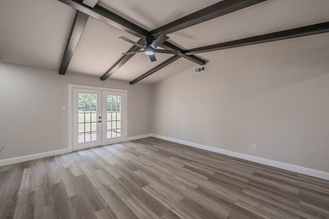 1006 N Ector Drive, Euless, TX 76039