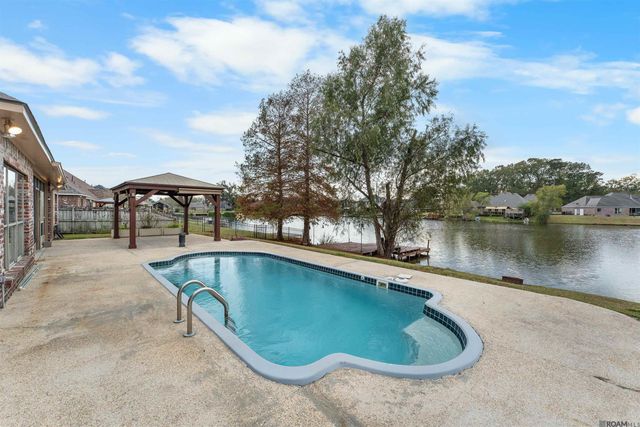 18167 Kenner Dr, Prairieville, LA 70769