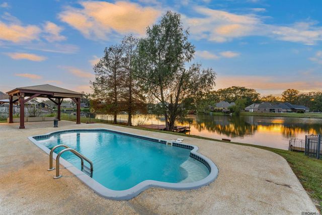 18167 Kenner Dr, Prairieville, LA 70769