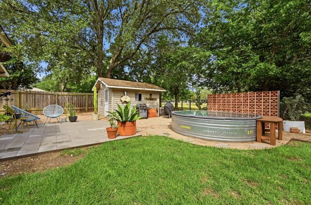 807 Campbell ST, Lockhart, TX 78644