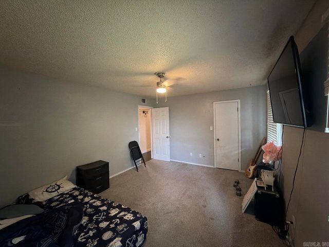 2112 E 14th Street, Russellville, AR 72802