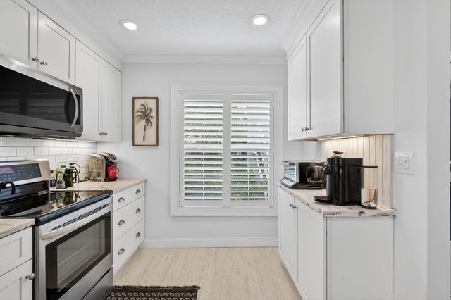 1866 SW Palm City Road 107, Stuart, FL 34994