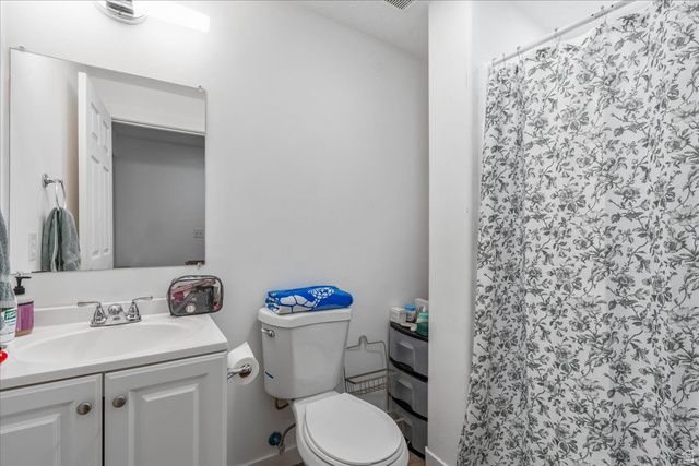 4459 E PINE DR, Eagle Mountain, UT 84005