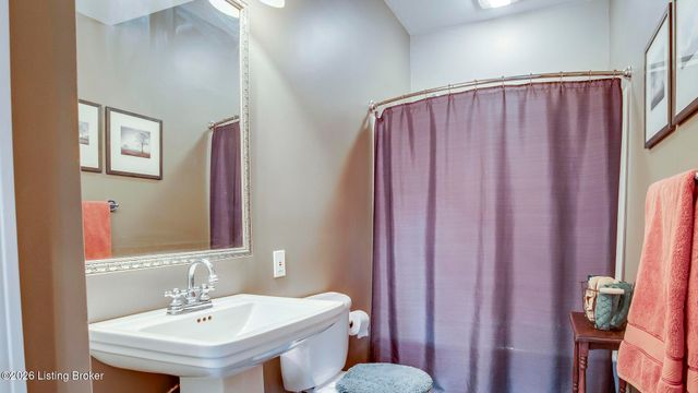 3116 Ridgemoor Ct, Prospect, KY 40059